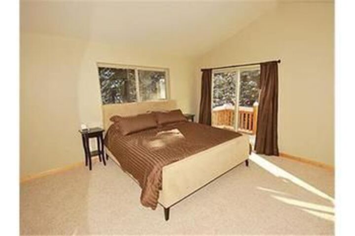 Room 4 of 15