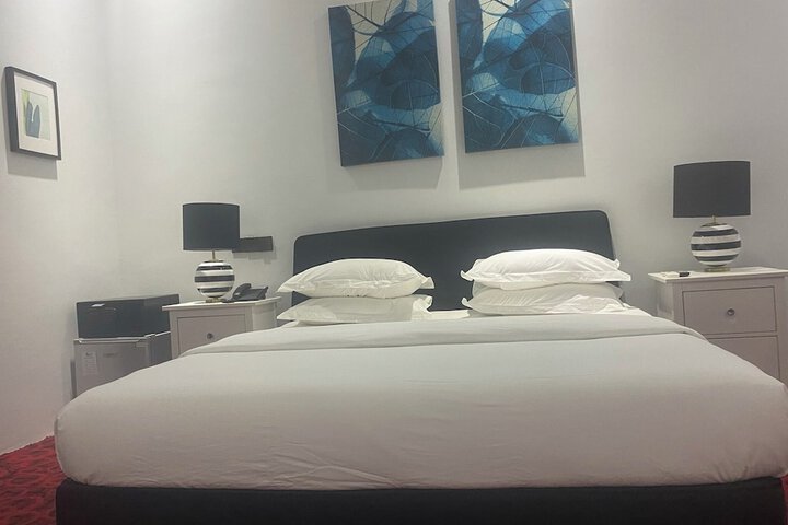 Room 25 of 68