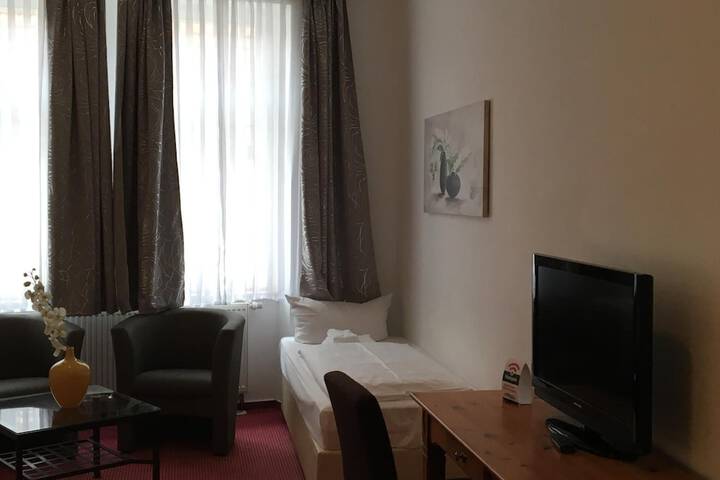 Room 21 of 47
