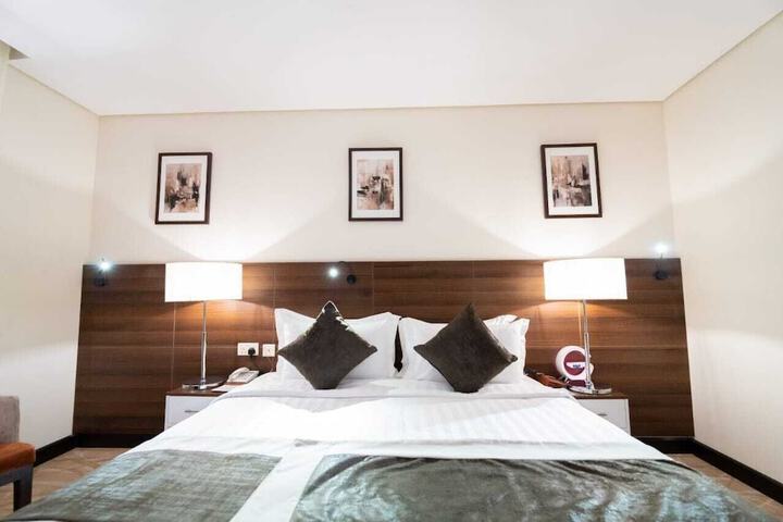 Room 6 of 52