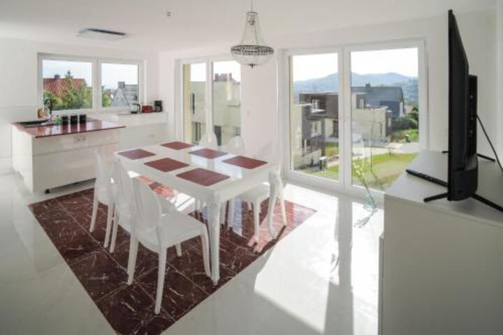 General 7 of 9
