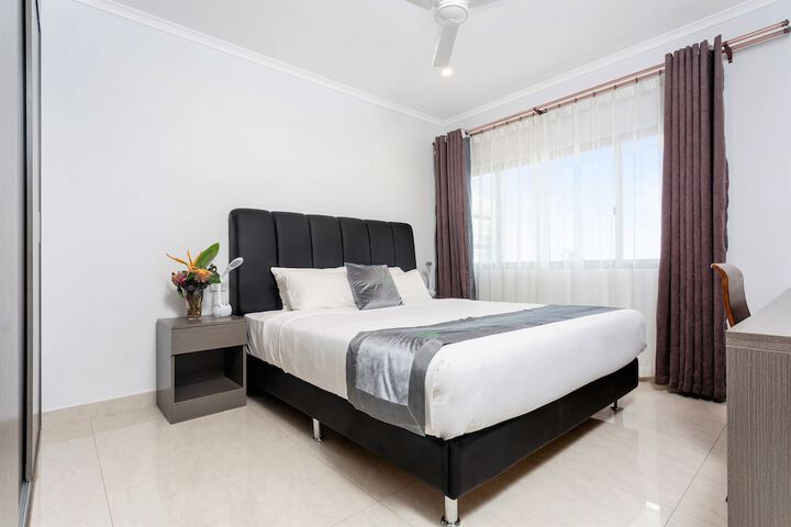 Room 4 of 27