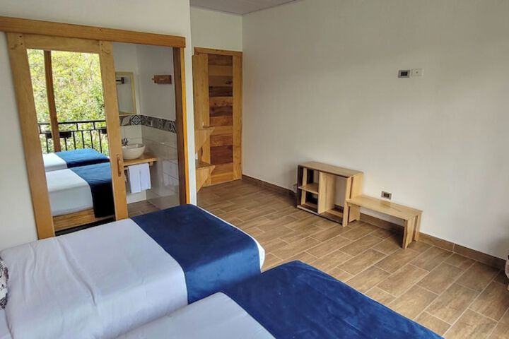 Room 16 of 29