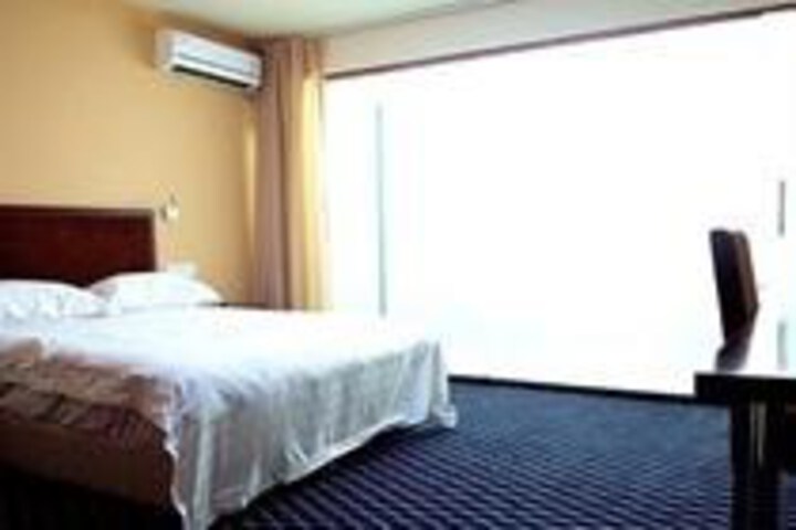 Starway Hotel Huaxiang Xiangshan Dancheng