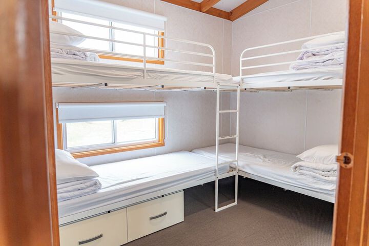 Room 30 of 173