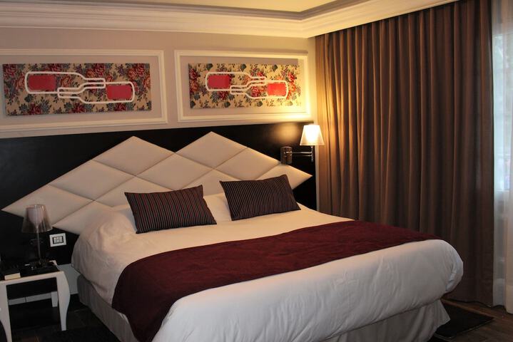 Room 9 of 67