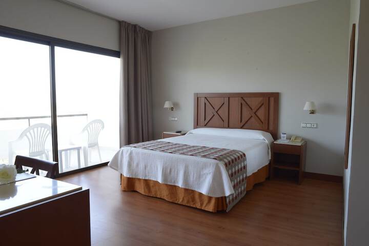Room 12 of 67