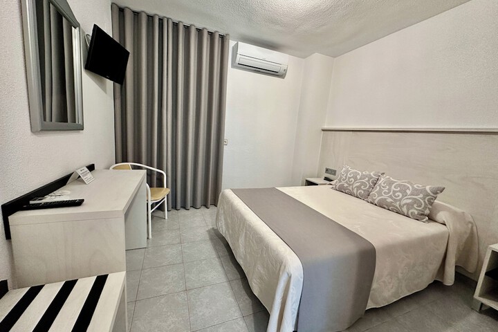 Room 17 of 23