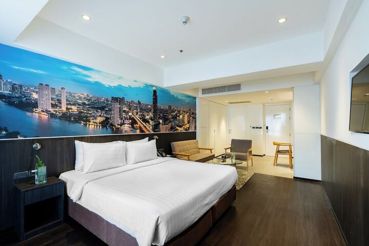 Room 21 of 43