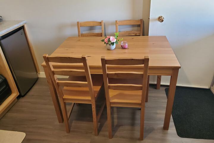 Room 9 of 32