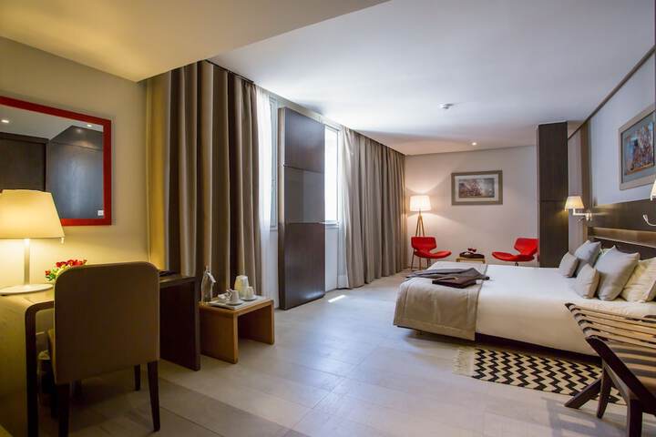 Room 9 of 60