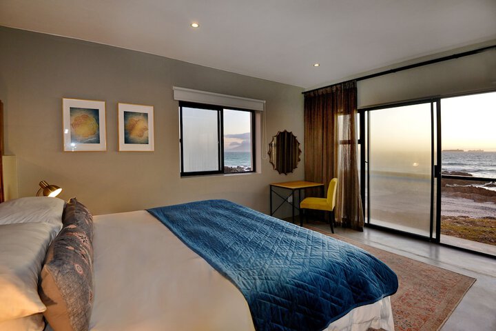 Room 8 of 53