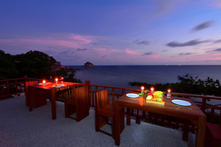 Dining 83 of 108