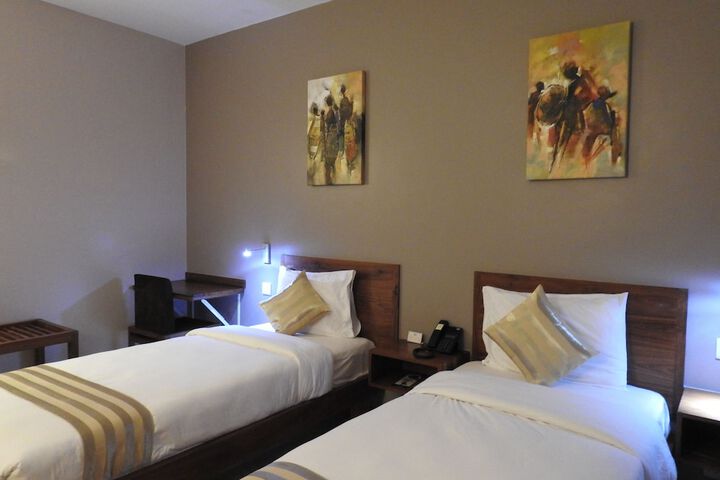 Room 7 of 30