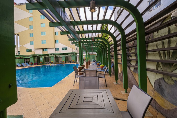 Pool 43 of 78