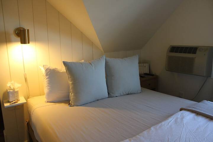Room 9 of 51