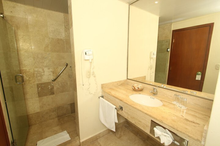 Room 26 of 54