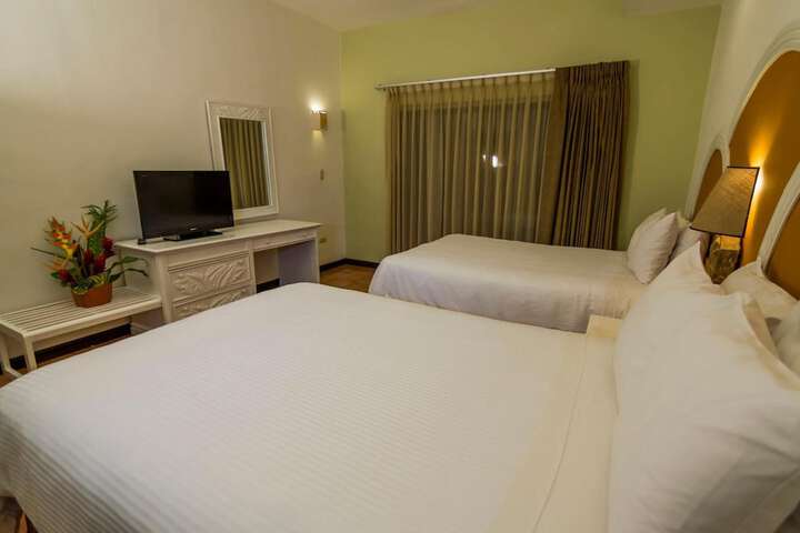 Room 10 of 47