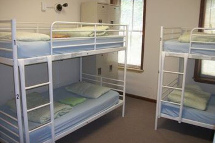 Room 8 of 27