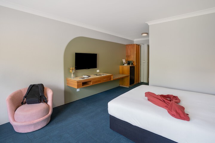 Room 20 of 39