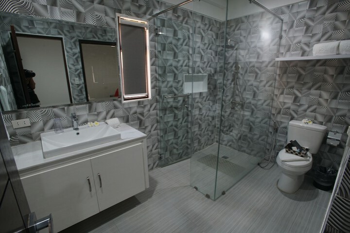 Room 34 of 51