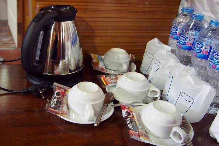 Breakfast/Coffee Service 57 of 106