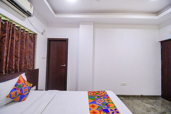 Room 19 of 33
