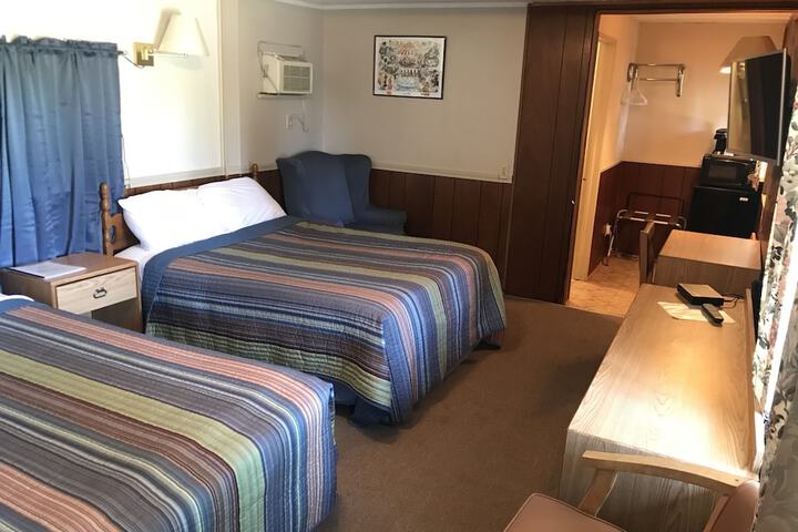 Room 22 of 61