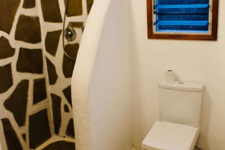 Room 4 of 11