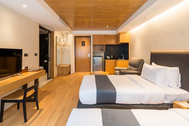 Room 12 of 49
