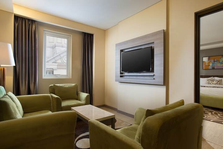 Room 21 of 52