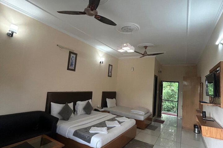 Room 5 of 23