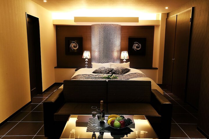 Room 10 of 43