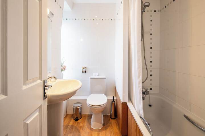 Bath Interior