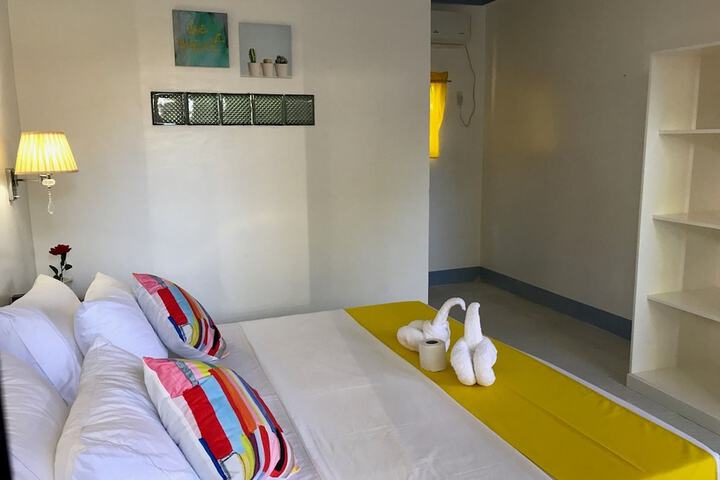 Room 7 of 49