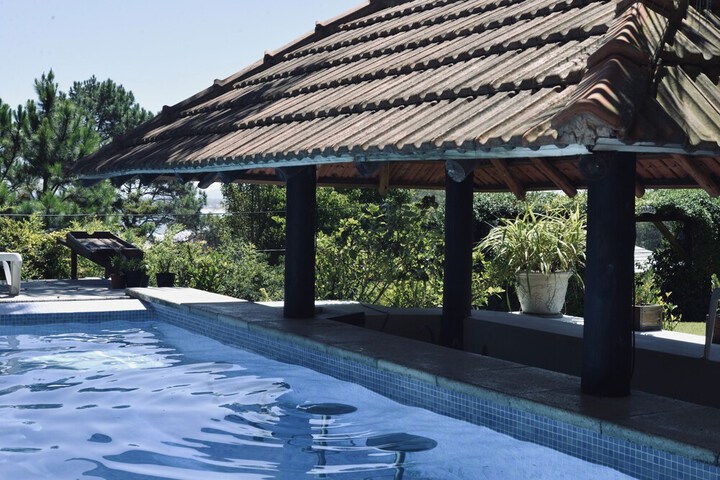 Pool 22 of 41