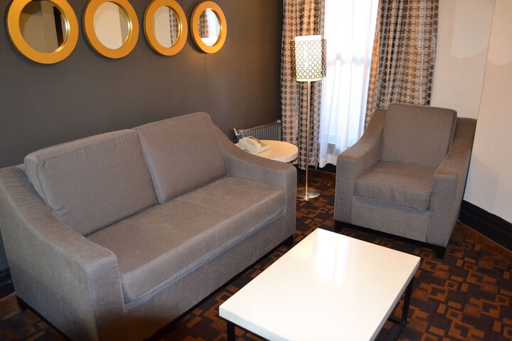 Room 21 of 42