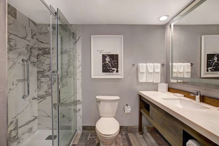 Bathroom shower