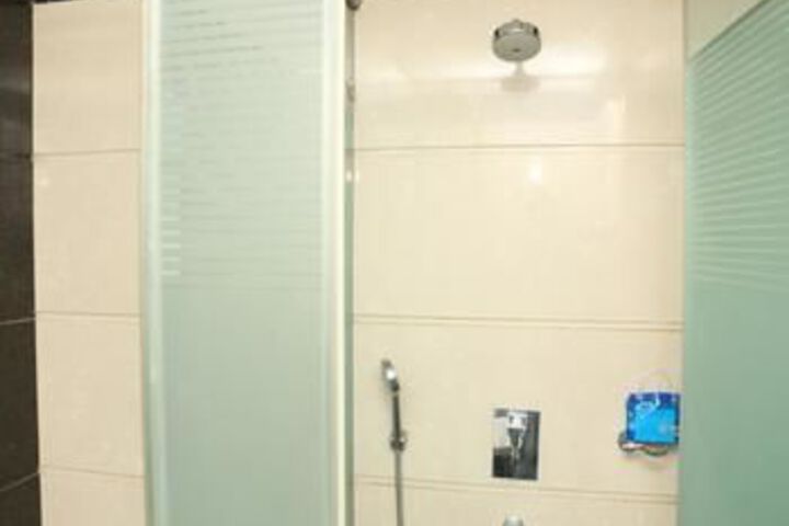 Room 5 of 27