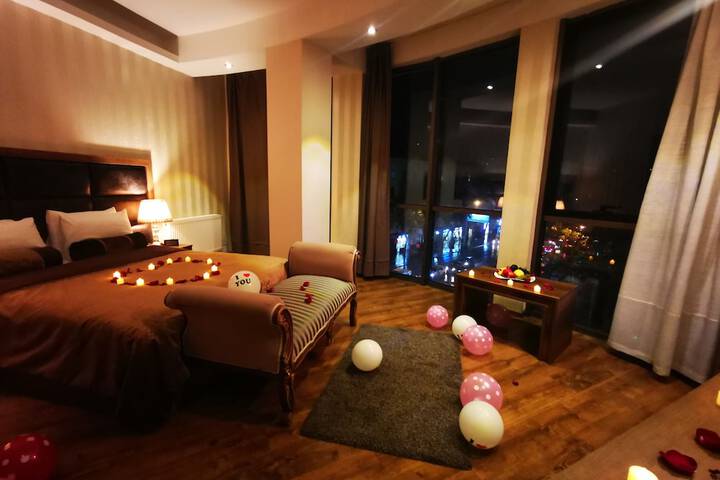 Room 32 of 64