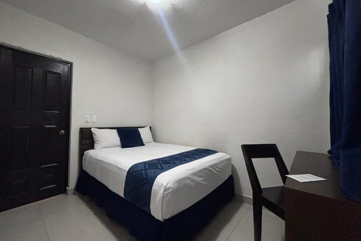 Room 14 of 33