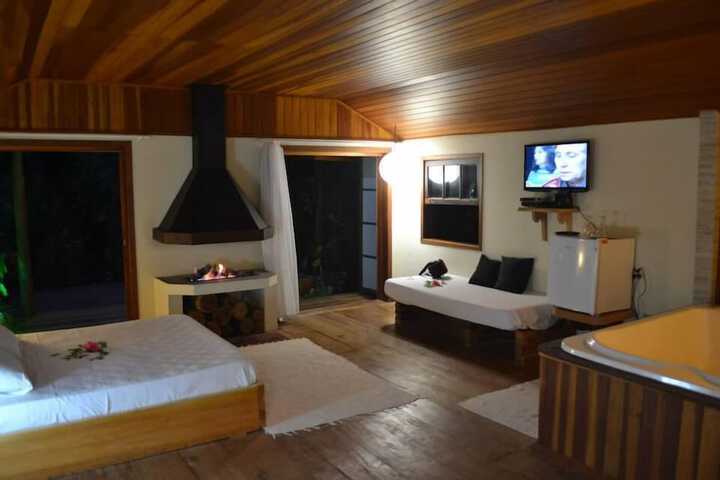 Room 4 of 54
