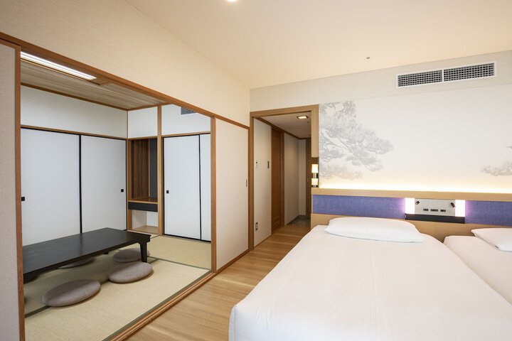 Room 5 of 148