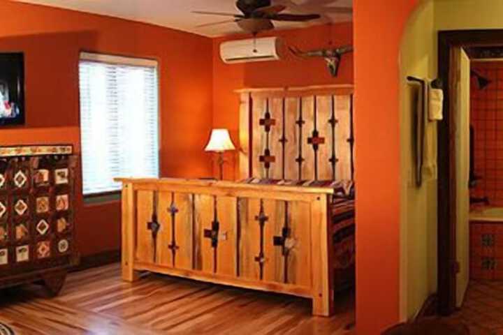 Room 4 of 40