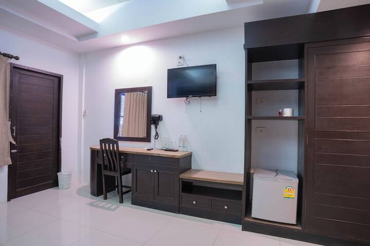 Room 16 of 48