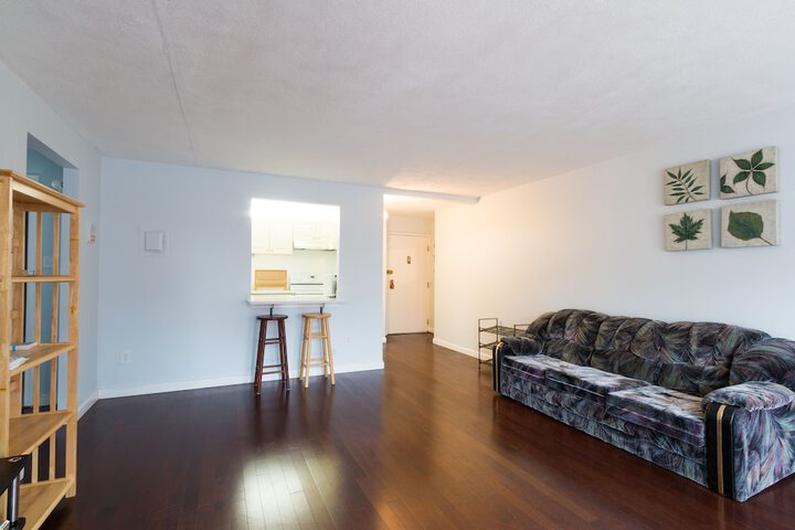 Room 19 of 27