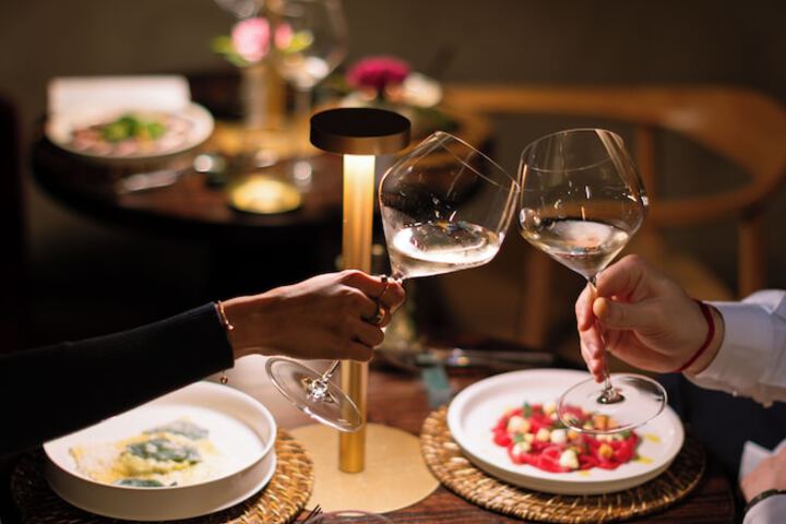 Dining 39 of 47
