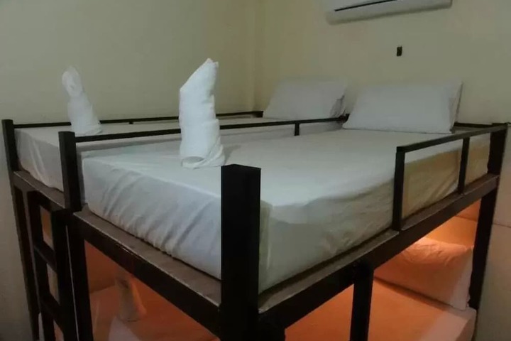 Room 13 of 49