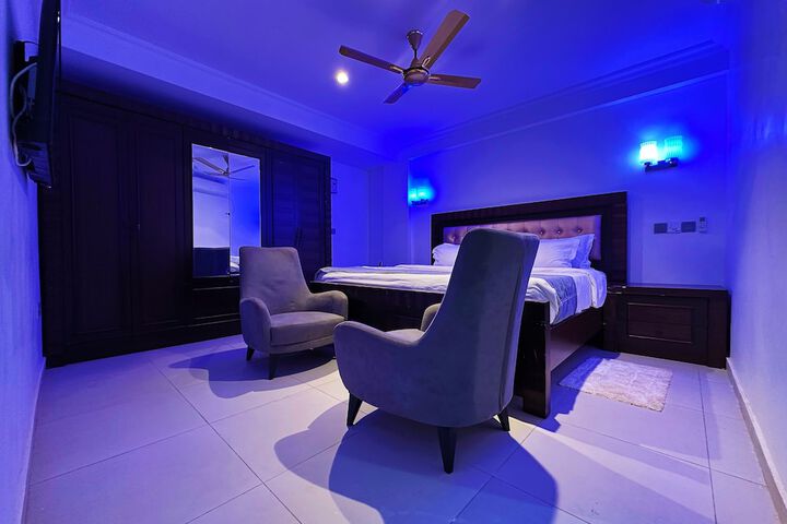 Room 10 of 46