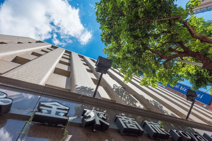 Hotel 74 of 81